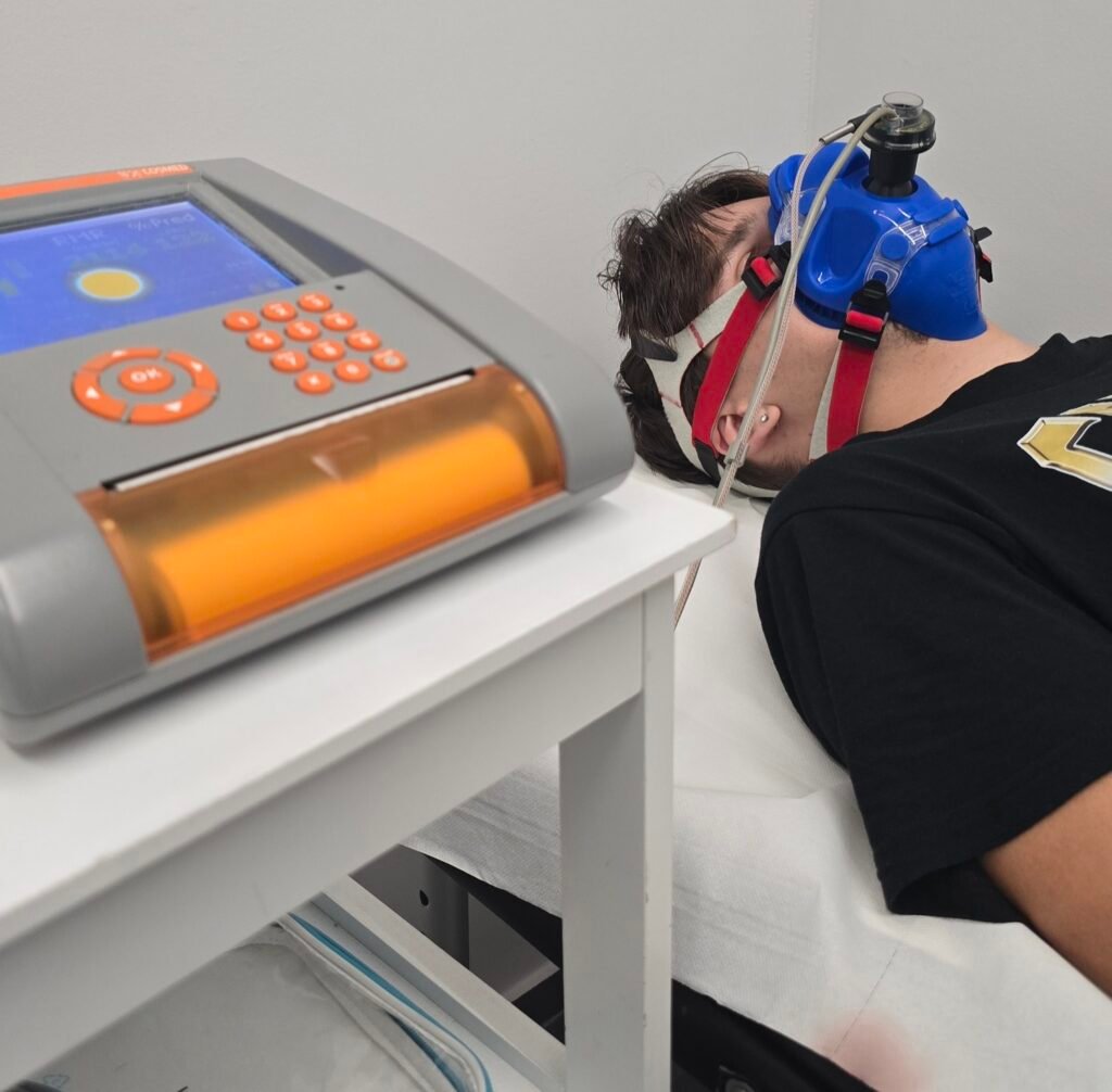 Analisi del metabolismo basale con metabolimetro Cosmed